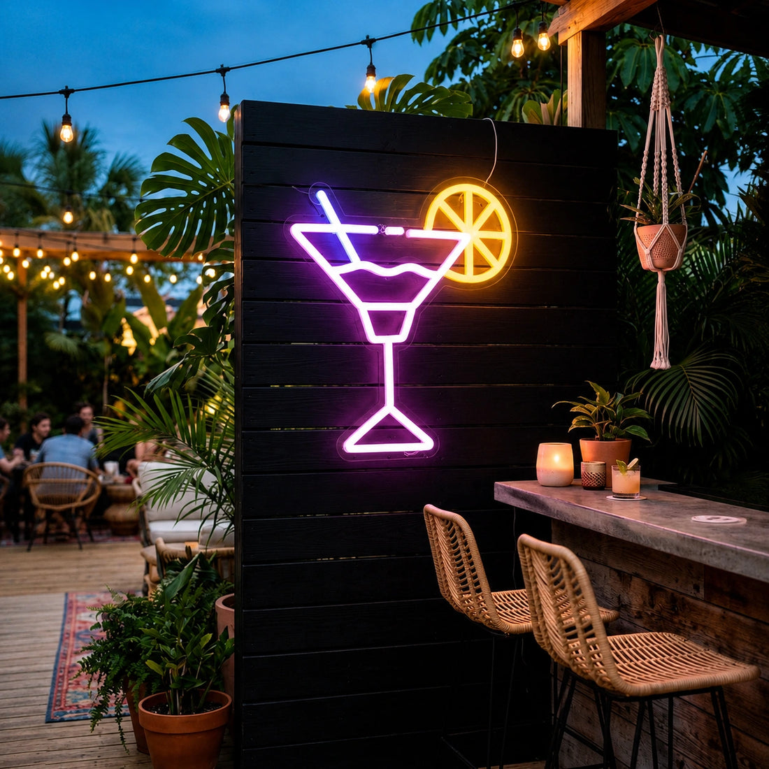 SIPPING COCKTAILS